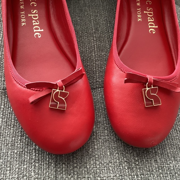 kate spade new york Women's Dakota Charm Ballet Flats - Picture 15 of 16